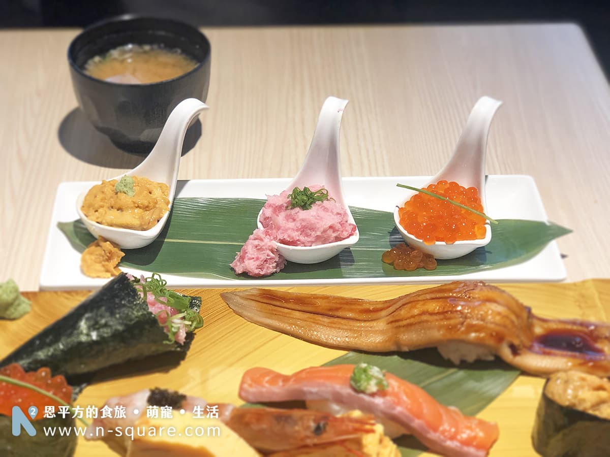 滿溢壽司，鮭魚卵、鮪魚蔥花、山葵海膽