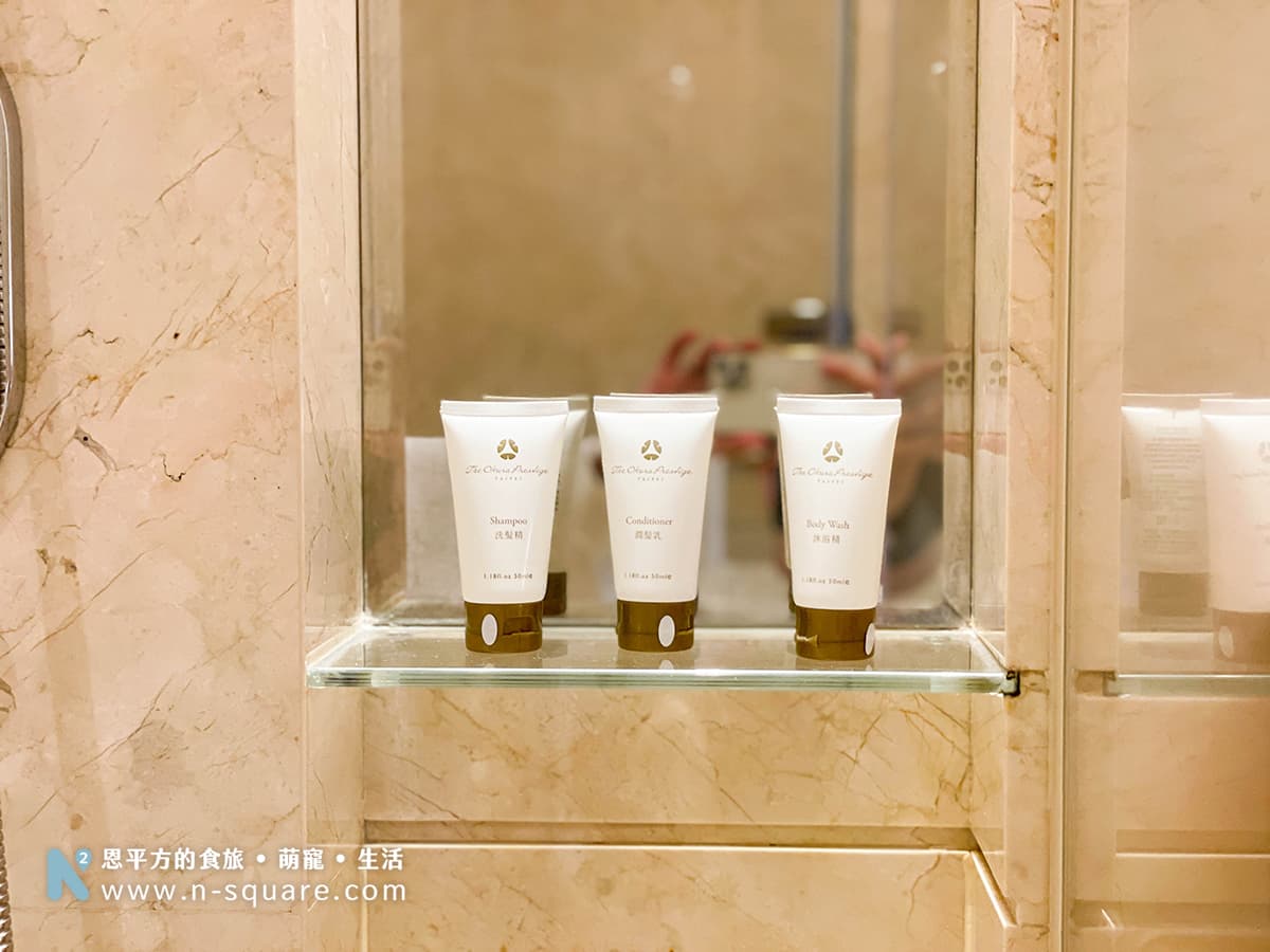 淋浴區有準備大倉自有品牌的沐浴乳、洗髮精、潤髮乳。
