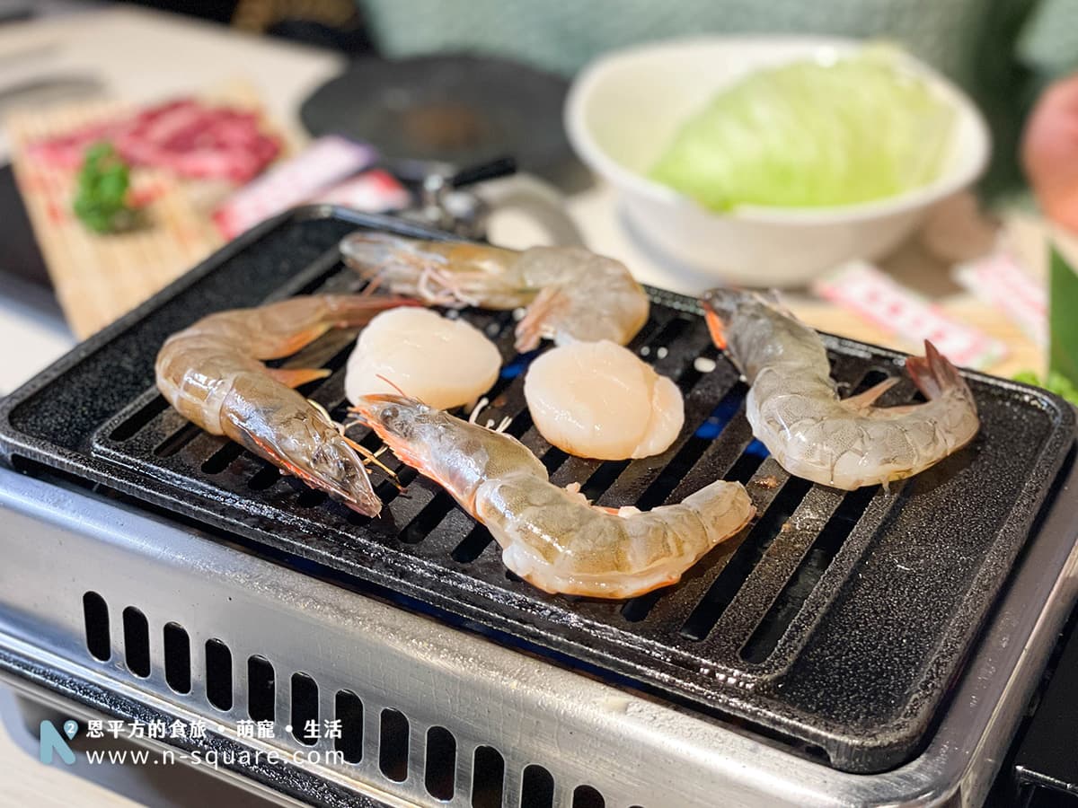 升級到豪華雙人餐也是不想錯過品嘗藍鑽白蝦與生食級干貝的機會。